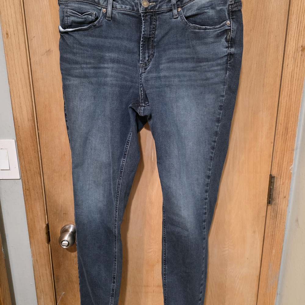 Silver Suki Skinny Dark Wash Women's Jeans
